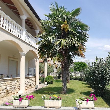 Apartments Rose Porec Exterior photo
